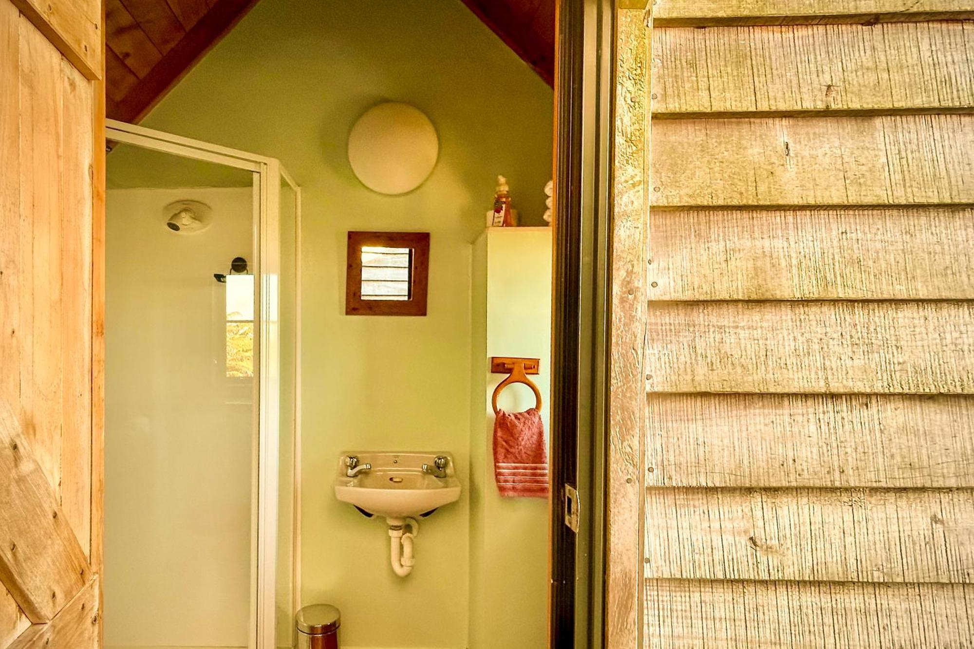 Te Tiro Accommodation Waitomo Caves Bilik gambar